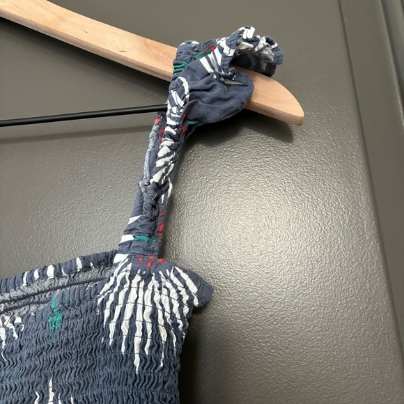 Lulu’s Blue Tropical Print Smocked Ruffled Off-shoulder Straps Bandeau Crop XS - Picture 5 of 6